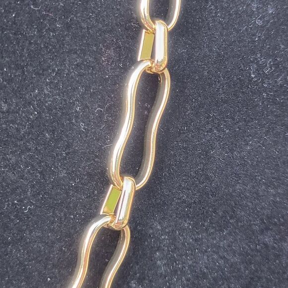 Open Edit Necklace - Picture 5 of 16